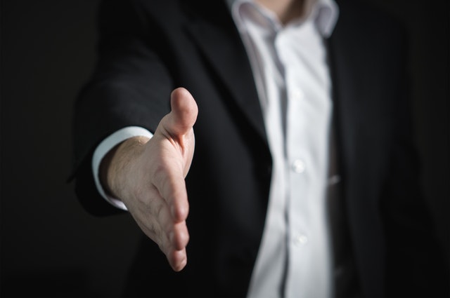 Une promesse d’embauche vous engage